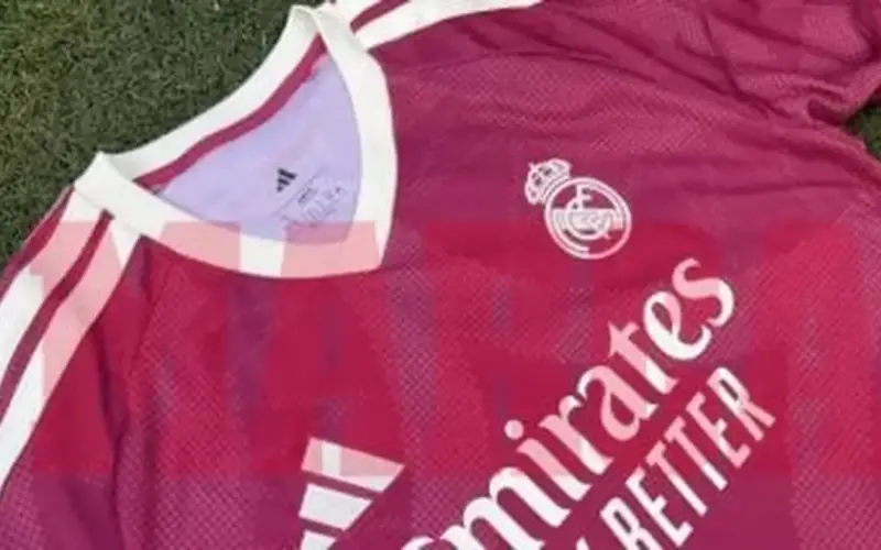 تسريبات ماركا تكشف تفاصيل وتصاميم القميص الثالث لنادي ريال مدريد الجديد